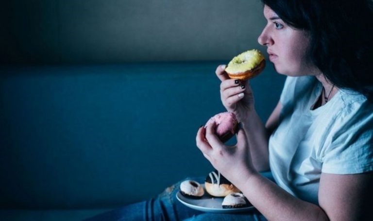 Psikolojik Faktörlerin Nedeni: Duygusal Yeme Bozukluğu Belirtileri – Son Dakika Hayat Haberleri