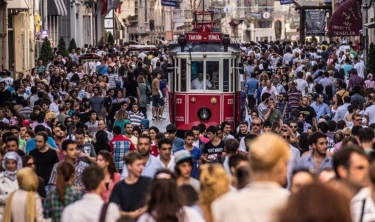 Geçen yıl Türkiye'nin iller arası 3,5 milyona yakın insan göç etti – Son Dakika Türkiye Haberleri