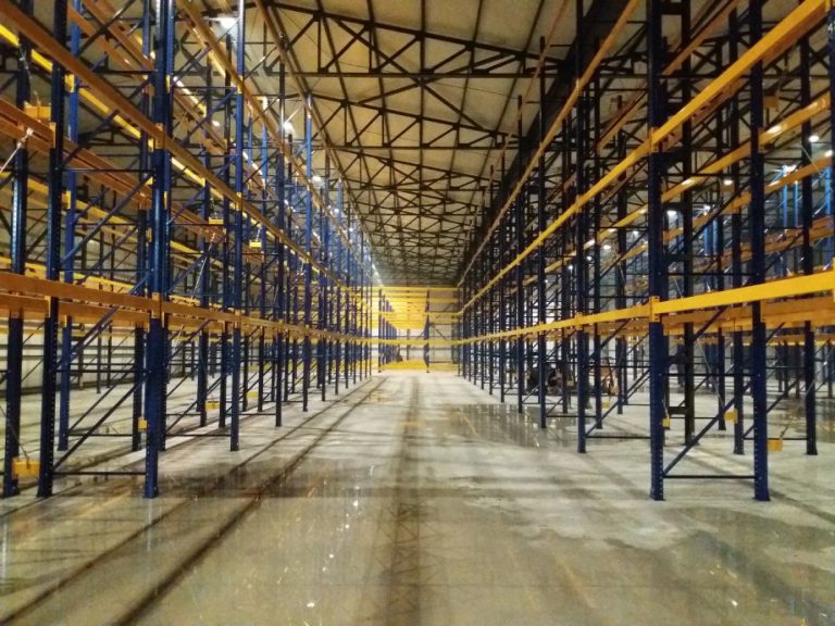 Palet Rafı ile Depolama Alanınızı Maksimum Verimlilikle Kullanın