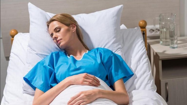 Seyahatte Gizli Ölüm Riski: Yüksek ateşle başlar, organların yetersizliği ile devam eder