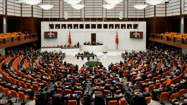 Son Dakika … Parlamento Genel Kurulu’nda 5 HSK Üyesi – Türkiye Haberlerini Breaking