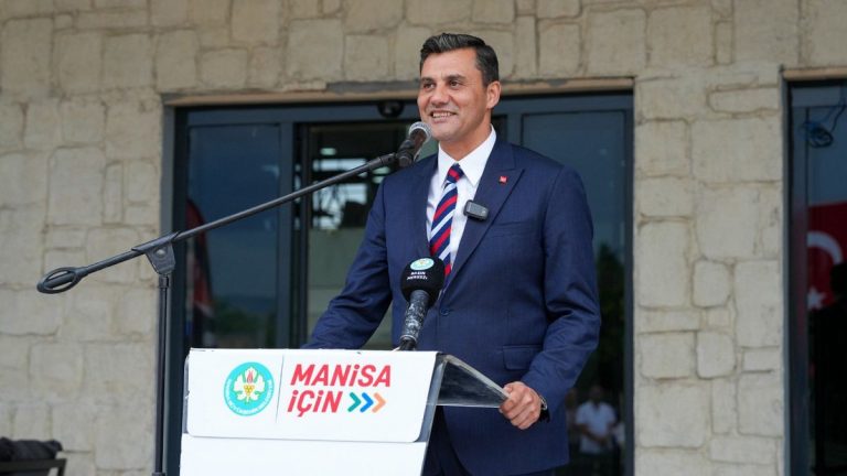 Manisa Belediye Başkanı Zeyrek elektrik akımına kapıldı: Durumu ağır