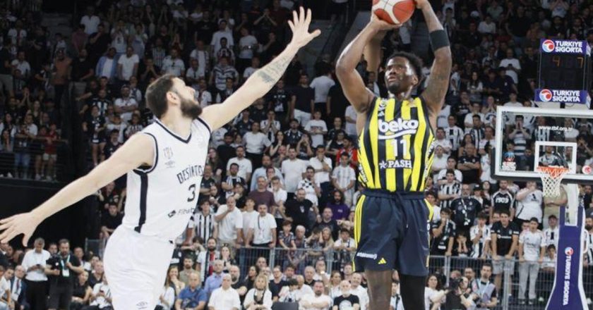 Basketbol serisi beşinci maça uzadı! Bugünkü Fenerbahçe Beşiktaş basketbol maçı sonucu! Beşiktaş nasıl kazanır?
