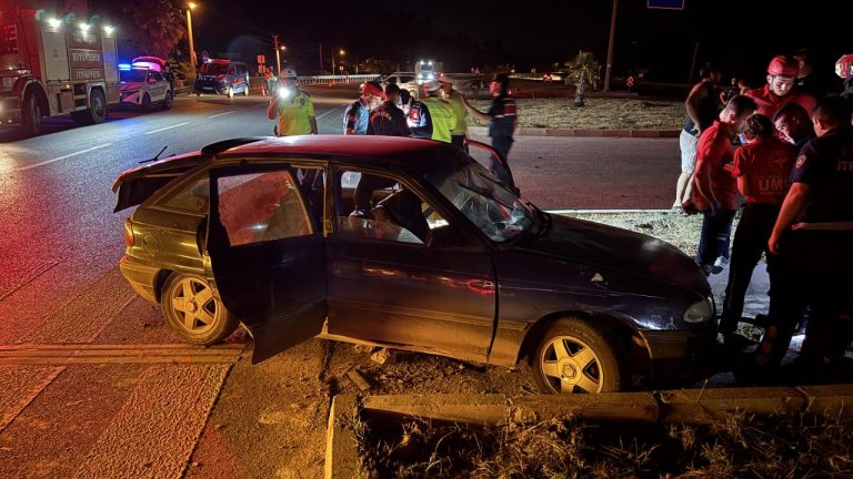 Aydın’da iki otomobil çarpıştı: 2 ölü