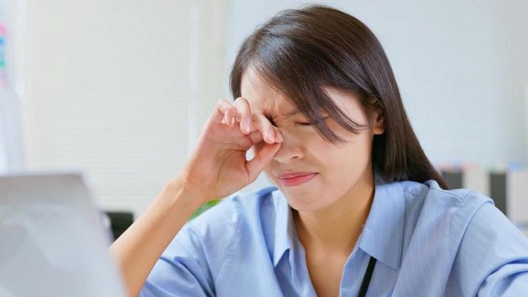 Göz Kuruluğu Belirtileri Nelerdir? Göz Kuruluğu Nasıl Anlaşılır? Tedavi Yöntemleri Nelerdir?