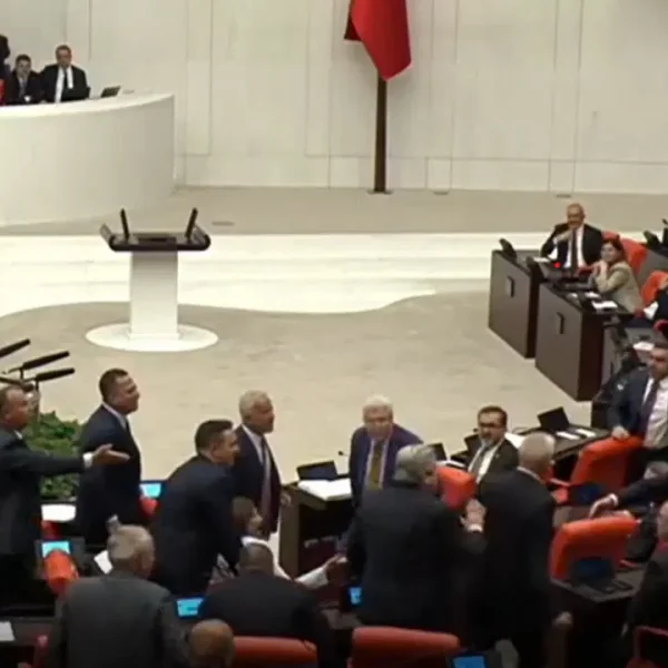 TBMM’de ‘ayı’ tartışması: ‘Sensin ayı, geri zekalı, ahlaksız herif!’ – Son Dakika Siyaset Haberleri