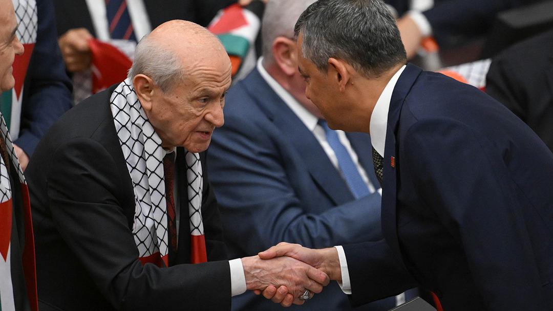 Bahçeli ile CHP yardımcısı arasındaki diyalog gündemdi: 
