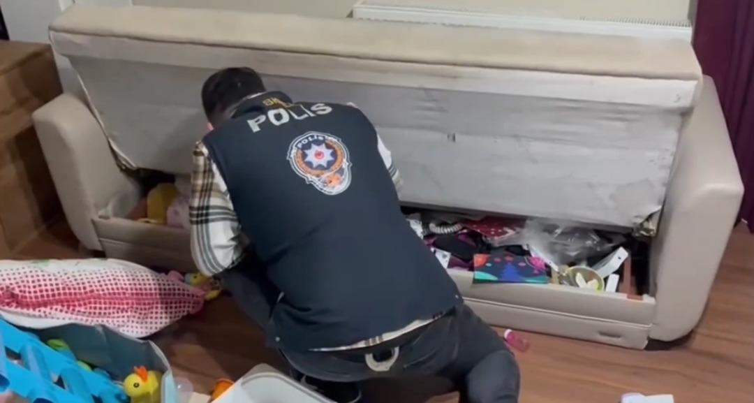 Vatandaşlar milyonlarca pound hakkında konuştu! Düğme İstanbul ile eşzamanlı olarak basıldı: 15 şüphe yakalandı 2