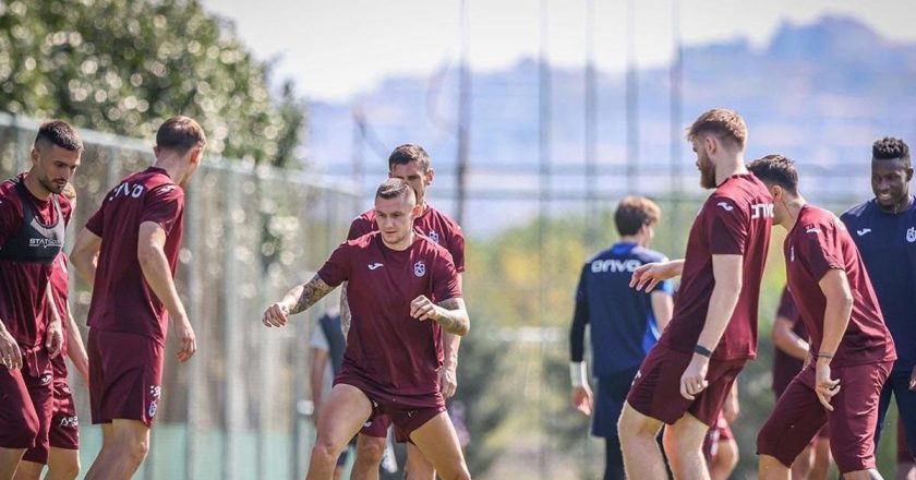 Son Dakika Spor Haberi | Trabzonspor, İstanbula gitti! Kamp kadrosu