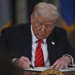 Trump, “H-1B” çalışma vizelerine 100 bin dolarlık başvuru ücreti getirecek