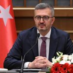 İletişim Başkanı Duran, milli sporcu Şahika Ercümen’i tebrik etti