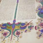 Video. Nadir 15. yüzyıldan kalma tezhipli İncil Vatikan’ın kutsal yılı için halka açık sergileniyor