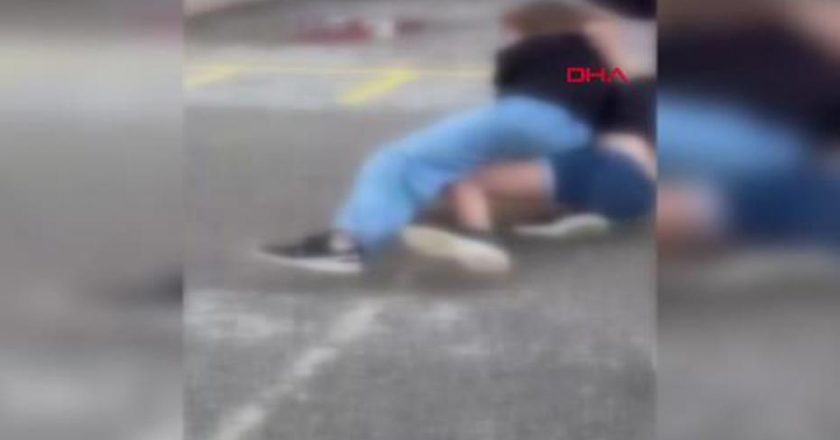 Okul Avlusunda Dehşet! 11 Kişi Bir Kız Öğrenciyi Saldırdı